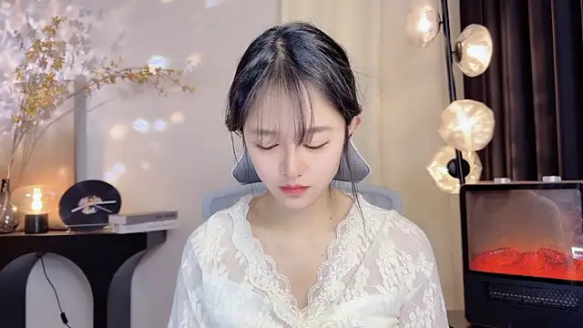 xiaodaibabyy online show from 11, 1, 2025