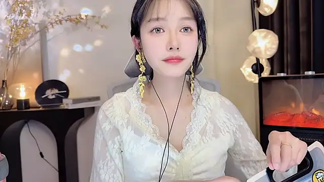 xiaodaibabyy online show from 11, 1, 2025