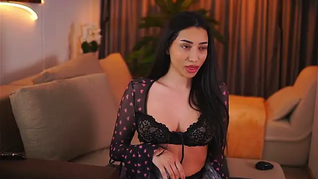Snapshot of GinaValentinna chatting on 6, 2, 2025 GinaValentinna online show from 6, 2, 2025