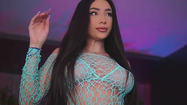 Snapshot of GinaValentinna chatting on 9, 1, 2026 GinaValentinna online show from 9, 1, 2026