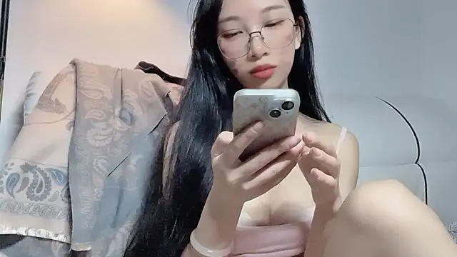 Lili-2 online show from 11, 5, 2026