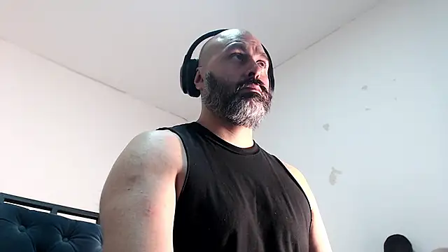 Snapshot of Gabriel_Harmant chatting on 4, 1, 2025 Gabriel Harmant online show from 4, 1, 2025