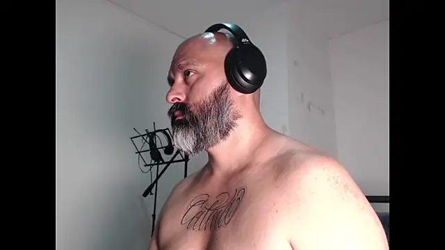 Snapshot of Gabriel_Harmant chatting on 16, 3, 2025 Gabriel Harmant online show from 16, 3, 2025