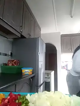 Snapshot of Feathergal69_ chatting on 12, 9, 2025 Feathergal69 online show from 12, 9, 2025