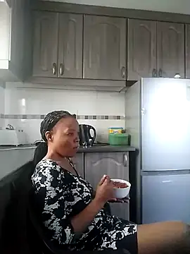 Snapshot of Feathergal69_ chatting on 13, 9, 2025 Feathergal69 online show from 13, 9, 2025