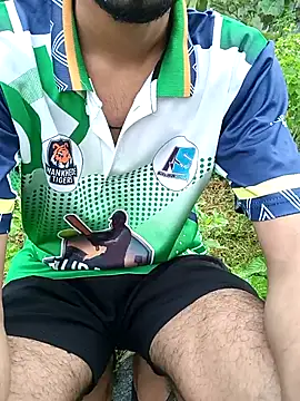 Snapshot of Piyush_2024 chatting on 23, 9, 2025 Piyush 2024 online show from 23, 9, 2025