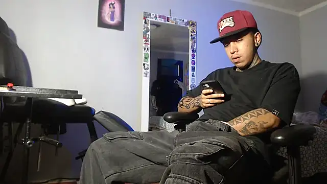 Nickhot0609 online show from 8, 1, 2025