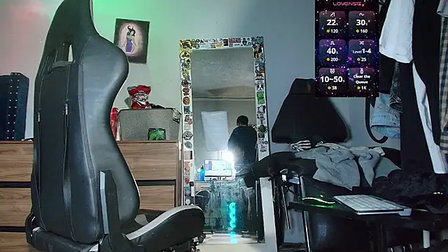 Nickhot0609 online show from 24, 11, 2025