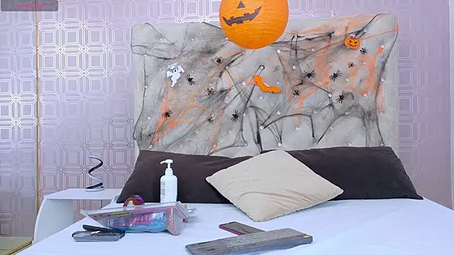 Derieri D online show from 17, 10, 2025