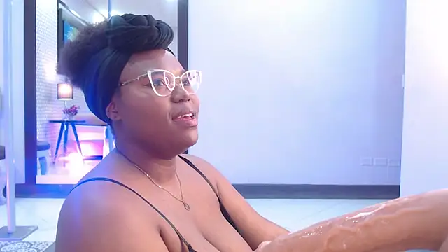 Snapshot of Makena_gh chatting on 3, 2, 2025 Makena gh online show from 3, 2, 2025