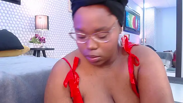 Snapshot of Makena_gh chatting on 9, 2, 2025 Makena gh online show from 9, 2, 2025