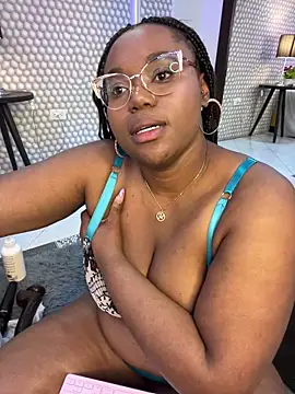 Snapshot of Makena_gh chatting on 15, 3, 2025 Makena gh online show from 15, 3, 2025