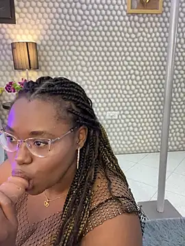 Snapshot of Makena_gh chatting on 23, 3, 2025 Makena gh online show from 23, 3, 2025