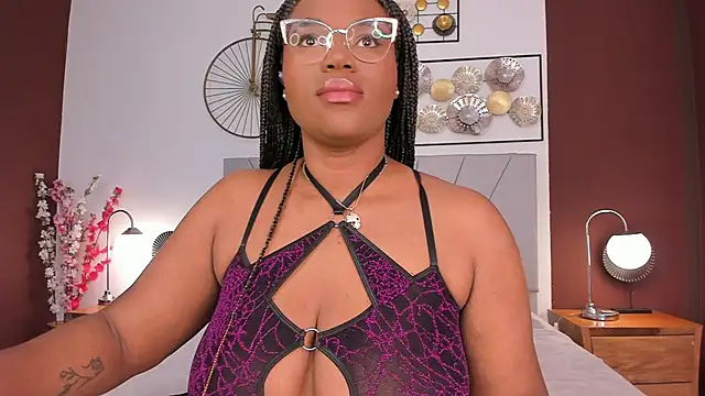 Snapshot of Makena_gh chatting on 4, 10, 2025 Makena gh online show from 4, 10, 2025