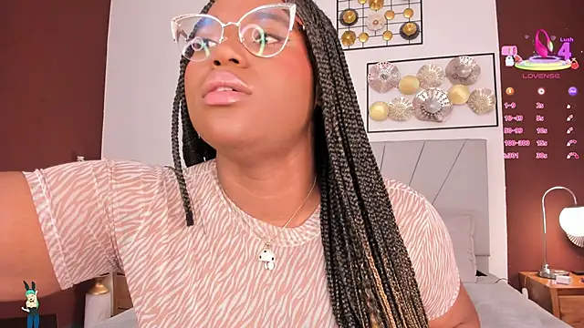 Snapshot of Makena_gh chatting on 6, 11, 2025 Makena gh online show from 6, 11, 2025