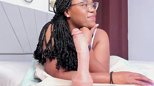 Snapshot of Makena_gh chatting on 8, 5, 2026 Makena gh online show from 8, 5, 2026