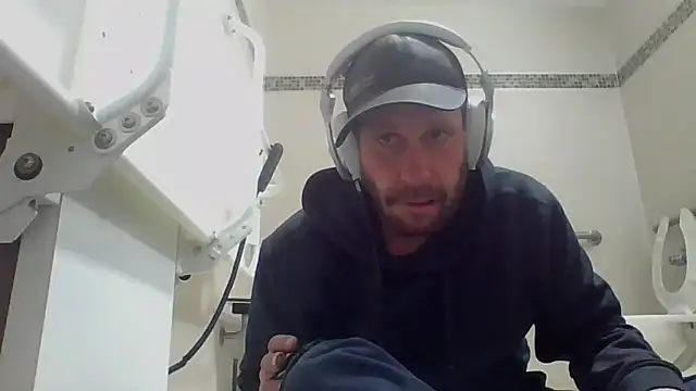 axelongshaft69 online show from 7, 3, 2026