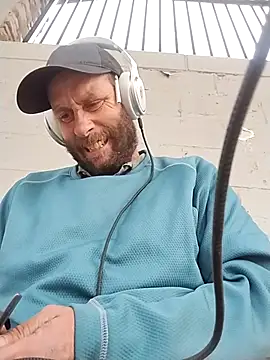 axelongshaft69 online show from 24, 3, 2026