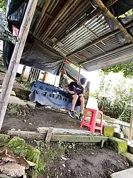 Jestebanano online show from 10, 5, 2026