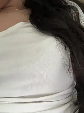 Lina-lolo online show from 14, 5, 2026