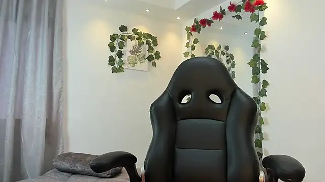 Electraa fox online show from 12, 2, 2025
