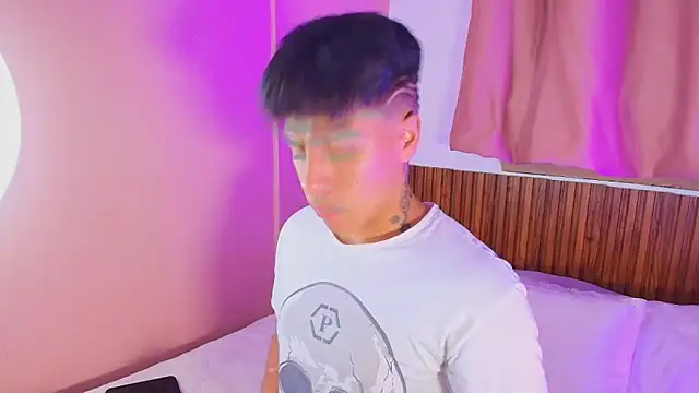 kiing azahell online show from 21, 3, 2026