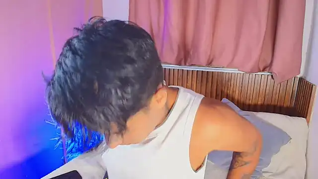 kiing azahell online show from 10, 4, 2026