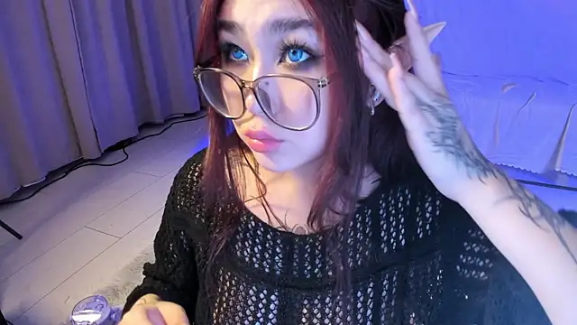 Yuriko May online show from 6, 1, 2025