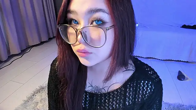 Yuriko May online show from 10, 1, 2025