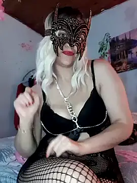 Snapshot of Queen666997 chatting on 18, 12, 2024 Queen666997 online show from 18, 12, 2024