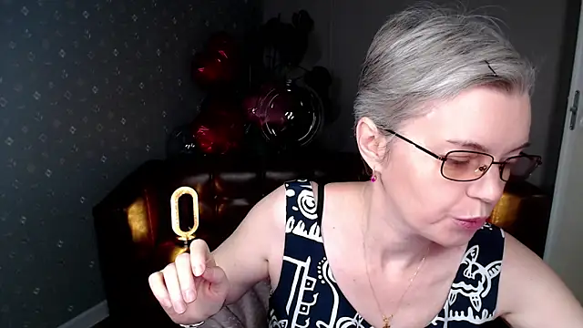 Snapshot of Cutie_Erikaa1 chatting on 2, 3, 2026 Cutie Erikaa1 online show from 2, 3, 2026