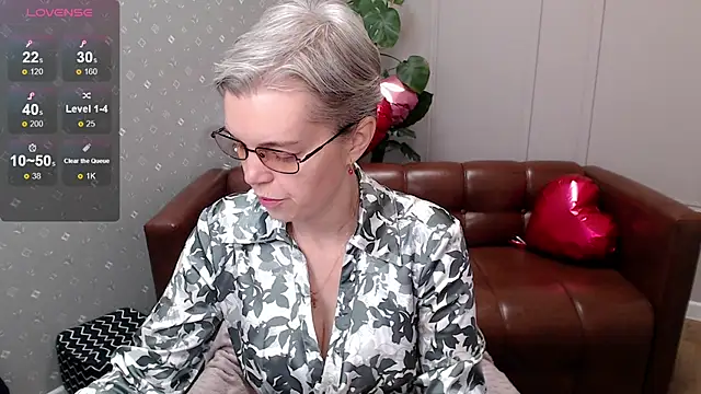 Snapshot of Cutie_Erikaa1 chatting on 4, 3, 2026 Cutie Erikaa1 online show from 4, 3, 2026