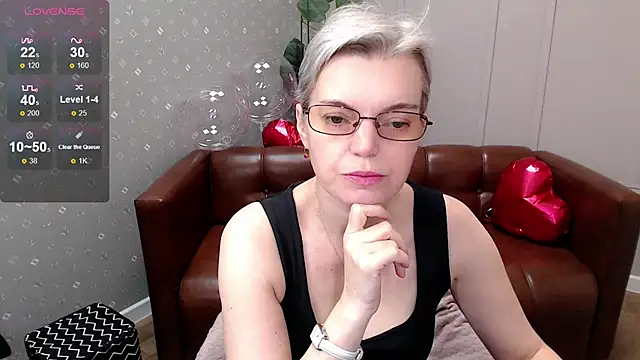 Snapshot of Cutie_Erikaa1 chatting on 9, 3, 2026 Cutie Erikaa1 online show from 9, 3, 2026