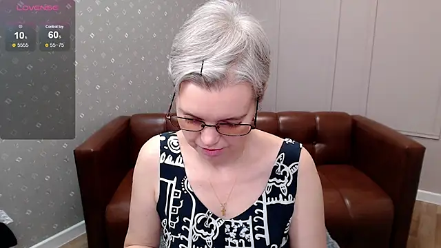 Snapshot of Cutie_Erikaa1 chatting on 22, 3, 2026 Cutie Erikaa1 online show from 22, 3, 2026