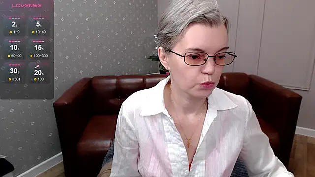 Snapshot of Cutie_Erikaa1 chatting on 24, 3, 2026 Cutie Erikaa1 online show from 24, 3, 2026