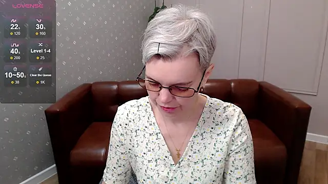 Snapshot of Cutie_Erikaa1 chatting on 2, 4, 2026 Cutie Erikaa1 online show from 2, 4, 2026