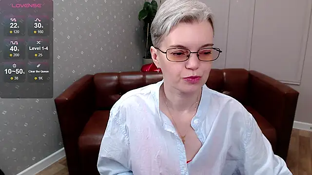 Snapshot of Cutie_Erikaa1 chatting on 9, 4, 2026 Cutie Erikaa1 online show from 9, 4, 2026