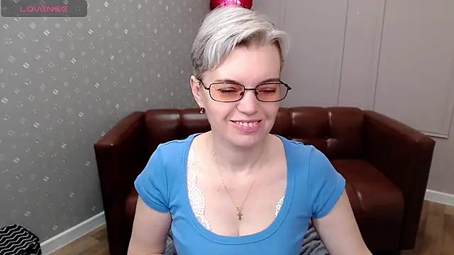 Snapshot of Cutie_Erikaa1 chatting on 28, 4, 2026 Cutie Erikaa1 online show from 28, 4, 2026