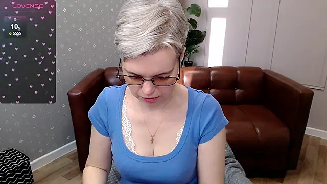 Snapshot of Cutie_Erikaa1 chatting on 1, 5, 2026 Cutie Erikaa1 online show from 1, 5, 2026