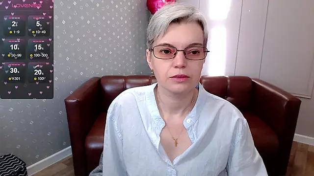 Snapshot of Cutie_Erikaa1 chatting on 4, 5, 2026 Cutie Erikaa1 online show from 4, 5, 2026