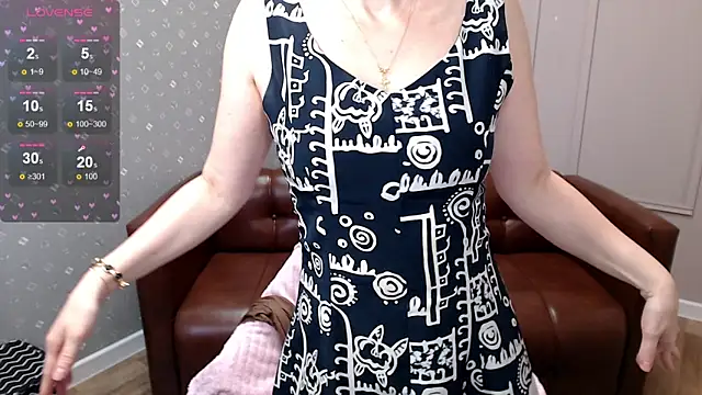 Snapshot of Cutie_Erikaa1 chatting on 7, 5, 2026 Cutie Erikaa1 online show from 7, 5, 2026