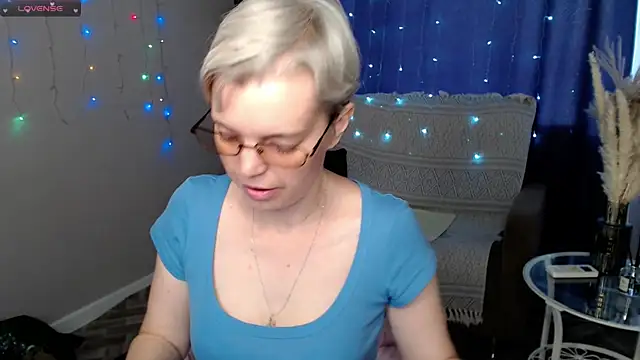 Snapshot of Cutie_Erikaa1 chatting on 30, 5, 2026 Cutie Erikaa1 online show from 30, 5, 2026