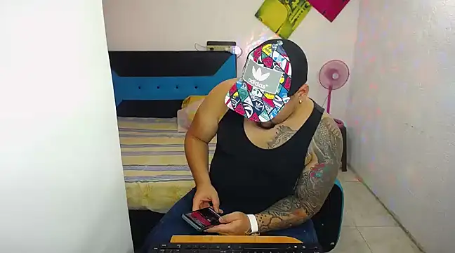 Snapshot of pitbullveryhot chatting on 13, 3, 2025 pitbullveryhot online show from 13, 3, 2025