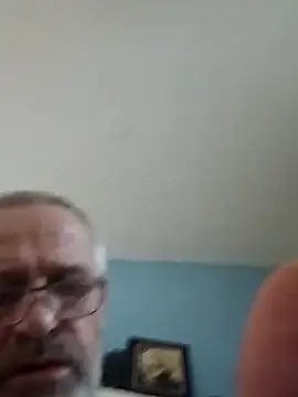 Snapshot of geilerschwanz64 chatting on 5, 1, 2025 geilerschwanz64 online show from 5, 1, 2025