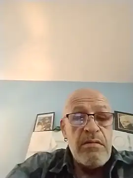 Snapshot of geilerschwanz64 chatting on 25, 4, 2026 geilerschwanz64 online show from 25, 4, 2026