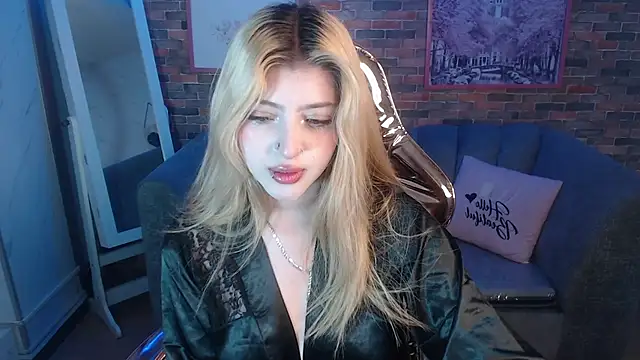 Kitty fox b online show from 7, 1, 2025