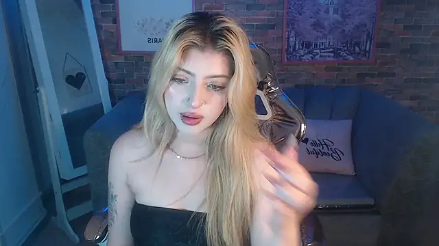 Kitty fox b online show from 8, 1, 2025