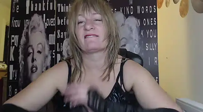 Snapshot of BettyDavisX chatting on 7, 12, 2024 BettyDavisX online show from 7, 12, 2024