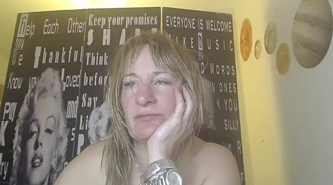 Snapshot of BettyDavisX chatting on 14, 12, 2024 BettyDavisX online show from 14, 12, 2024