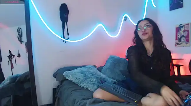 katianzayn online show from 14, 12, 2024